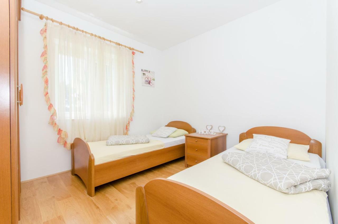 Beach & Park Apartment Kastela Luaran gambar